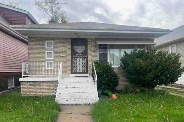 13833 S Edbrooke Avenue, Riverdale, IL 60827