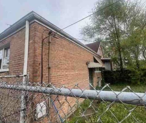 13833 S Edbrooke Avenue, Riverdale, IL 60827