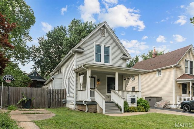 3443 Commonwealth Avenue, Maplewood, MO 63143