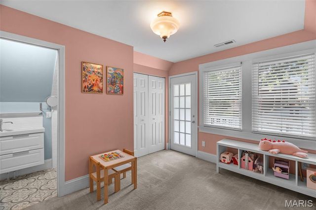 3443 Commonwealth Avenue, Maplewood, MO 63143