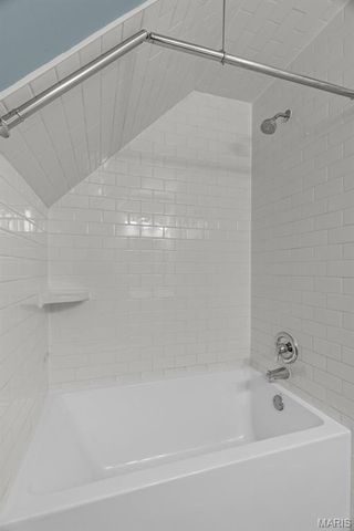 3443 Commonwealth Avenue, Maplewood, MO 63143