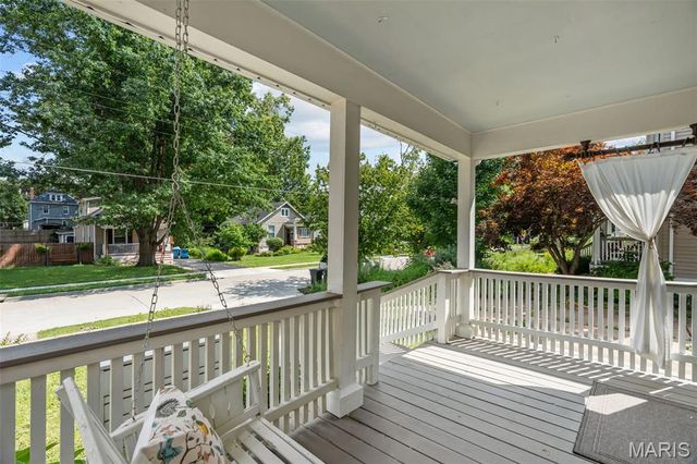 3443 Commonwealth Avenue, Maplewood, MO 63143