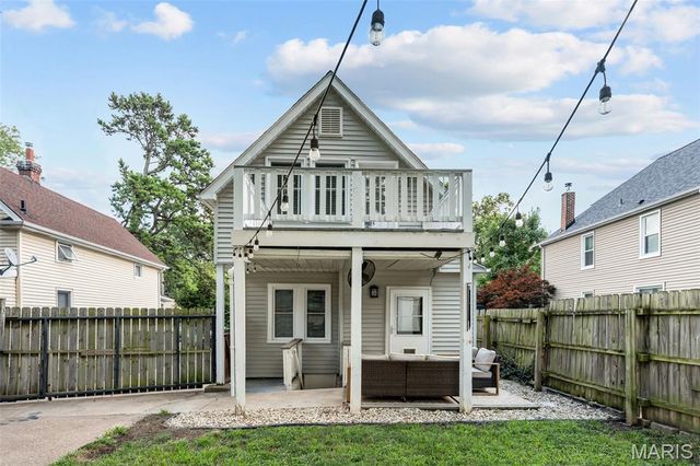 3443 Commonwealth Avenue, Maplewood, MO 63143