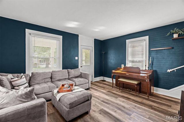 3443 Commonwealth Avenue, Maplewood, MO 63143