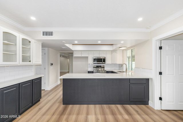 2511 E FOUNTAIN Street, Mesa, AZ 85213