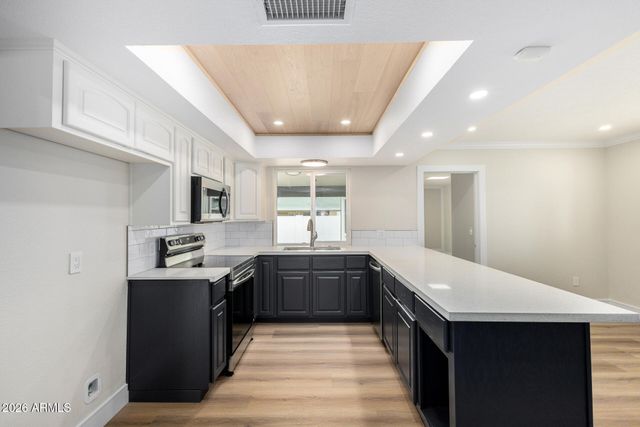 2511 E FOUNTAIN Street, Mesa, AZ 85213