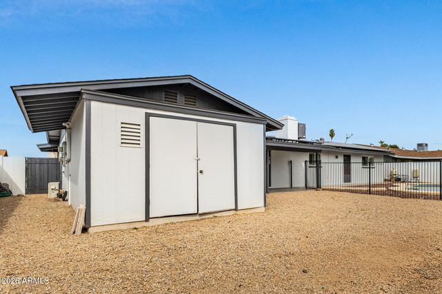 2511 E FOUNTAIN Street, Mesa, AZ 85213