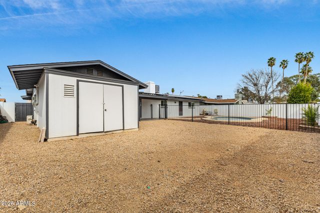 2511 E FOUNTAIN Street, Mesa, AZ 85213