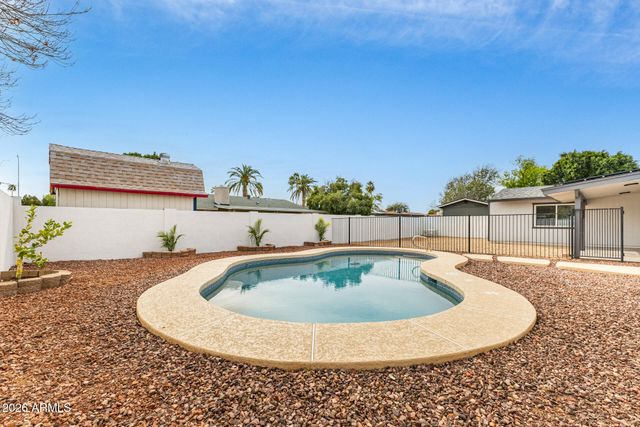 2511 E FOUNTAIN Street, Mesa, AZ 85213