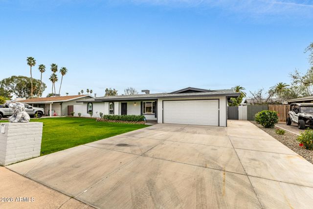 2511 E FOUNTAIN Street, Mesa, AZ 85213