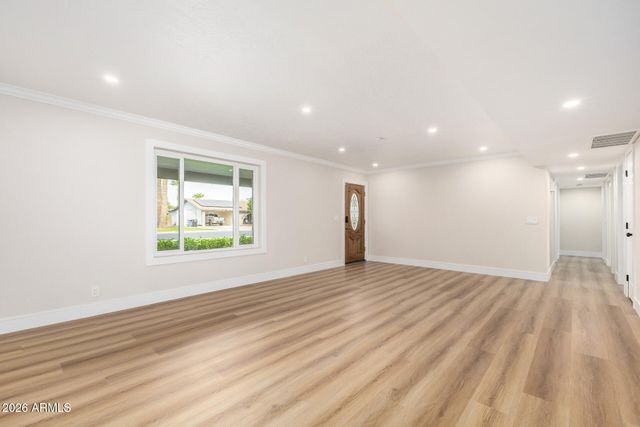 2511 E FOUNTAIN Street, Mesa, AZ 85213