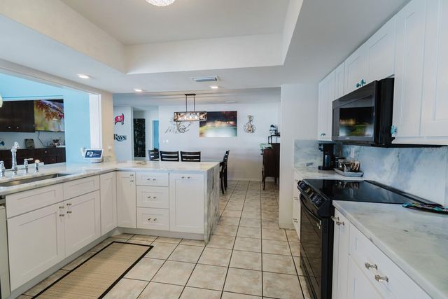 6300 16TH STREET S, St Petersburg, FL 33705