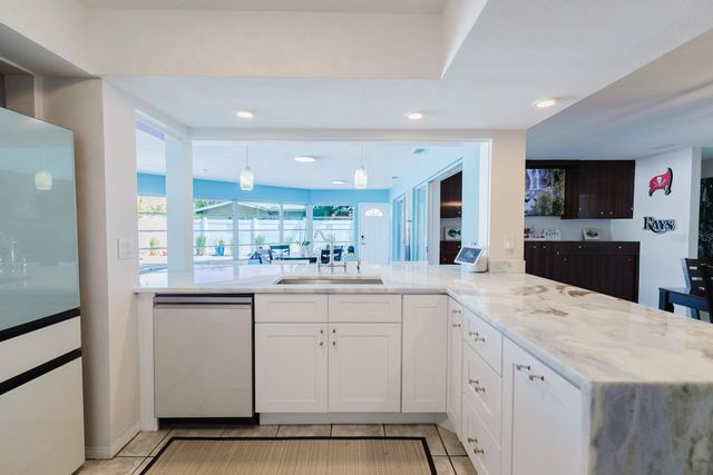 6300 16TH STREET S, St Petersburg, FL 33705