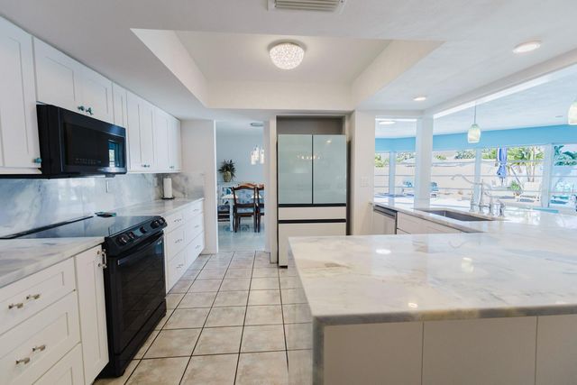 6300 16TH STREET S, St Petersburg, FL 33705