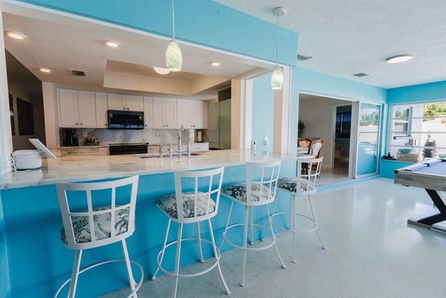 6300 16TH STREET S, St Petersburg, FL 33705