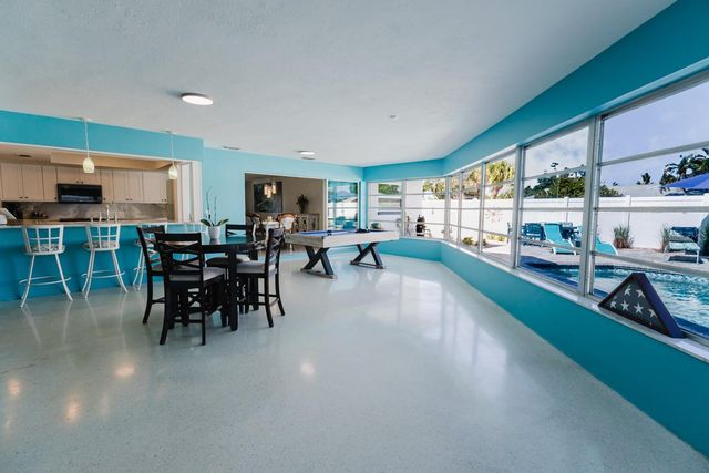 6300 16TH STREET S, St Petersburg, FL 33705