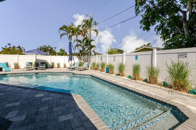 6300 16TH STREET S, St Petersburg, FL 33705