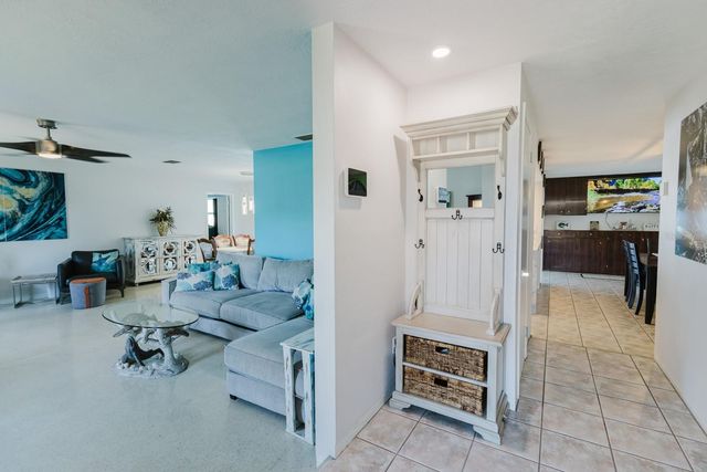 6300 16TH STREET S, St Petersburg, FL 33705