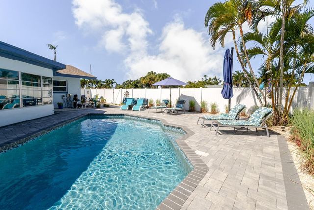 6300 16TH STREET S, St Petersburg, FL 33705