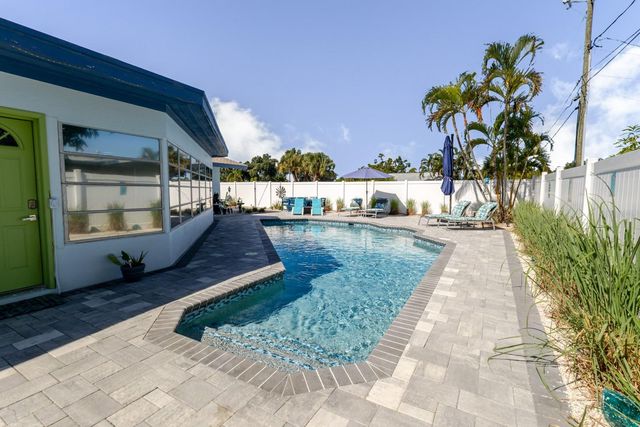 6300 16TH STREET S, St Petersburg, FL 33705