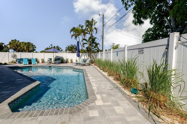 6300 16TH STREET S, St Petersburg, FL 33705