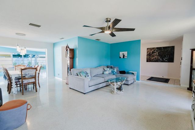 6300 16TH STREET S, St Petersburg, FL 33705