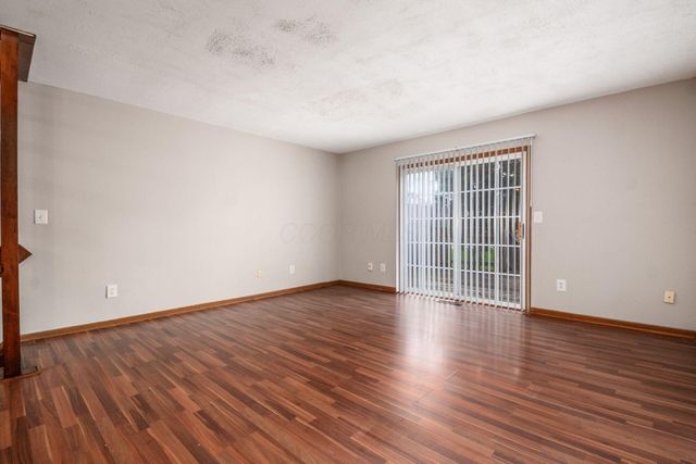 167 Macenroe Drive, 32B, Blacklick, OH 43004