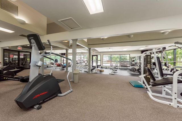 167 Macenroe Drive, 32B, Blacklick, OH 43004