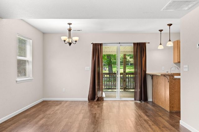 212 Candlestick Road, Branson, MO 65616