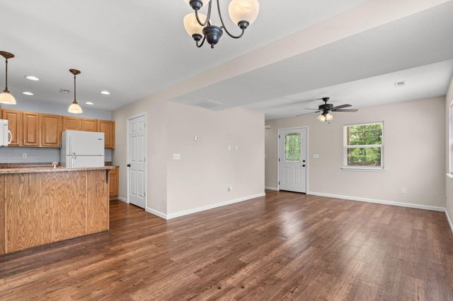 212 Candlestick Road, Branson, MO 65616