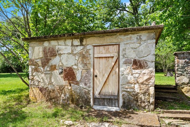 212 Candlestick Road, Branson, MO 65616