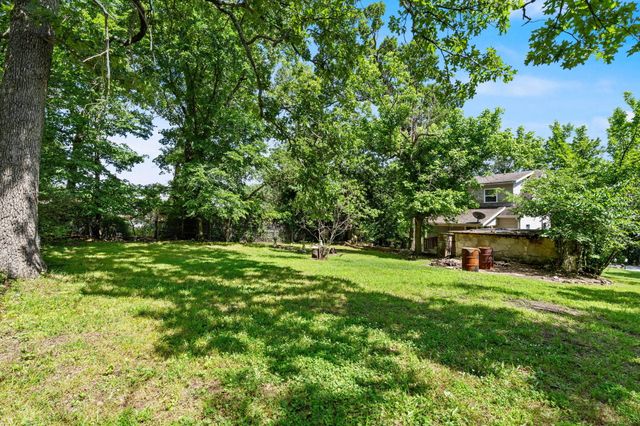 212 Candlestick Road, Branson, MO 65616
