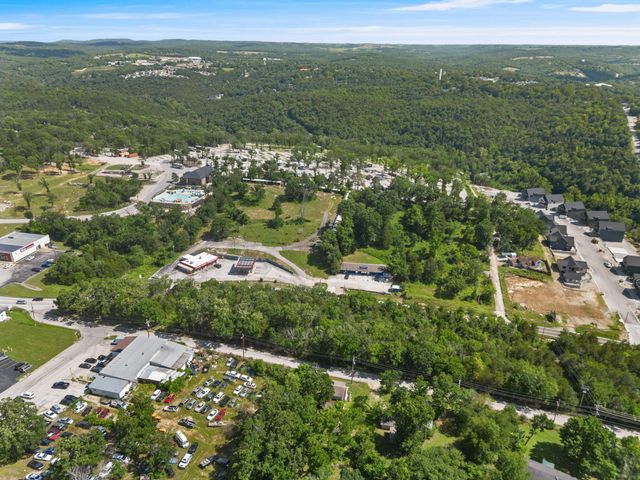 212 Candlestick Road, Branson, MO 65616