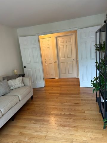 1134 Spring Garden Circle 48, Naperville, IL 60563