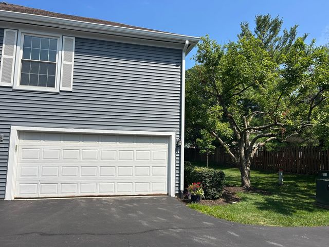1134 Spring Garden Circle 48, Naperville, IL 60563