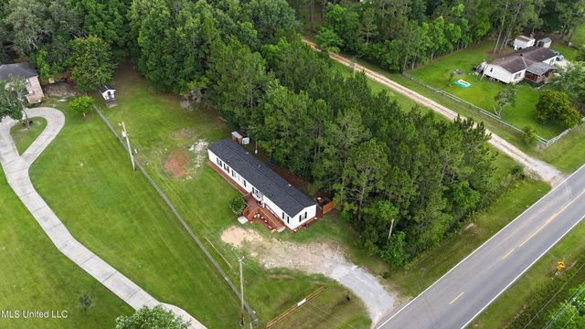 18201 Robinson Road, Gulfport, MS 39503
