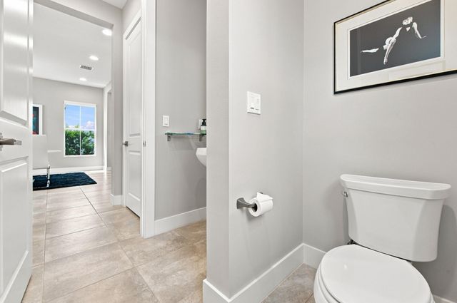 8015 Hobbes Way, Palm Beach Gardens, FL 33418