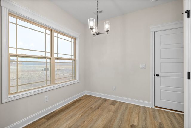 218 Harvest Moon Dr, Clarksville, TN 37043