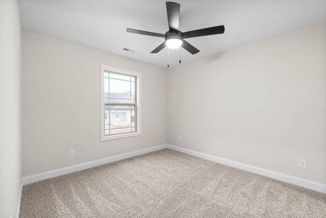 218 Harvest Moon Dr, Clarksville, TN 37043