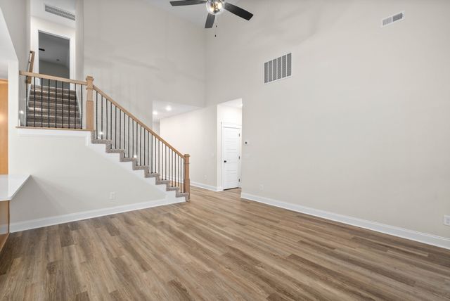 218 Harvest Moon Dr, Clarksville, TN 37043