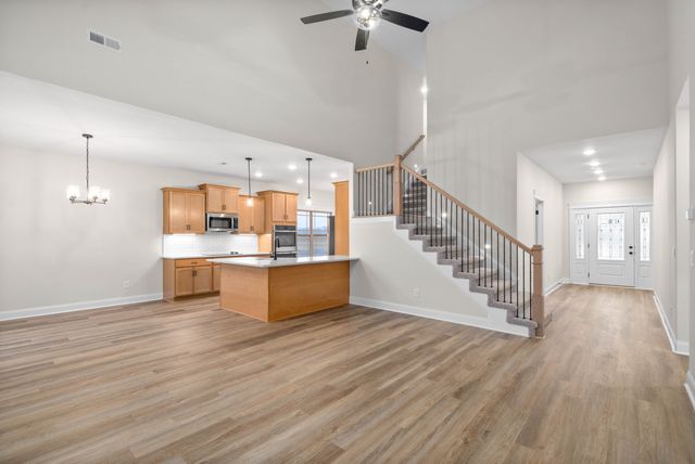 218 Harvest Moon Dr, Clarksville, TN 37043