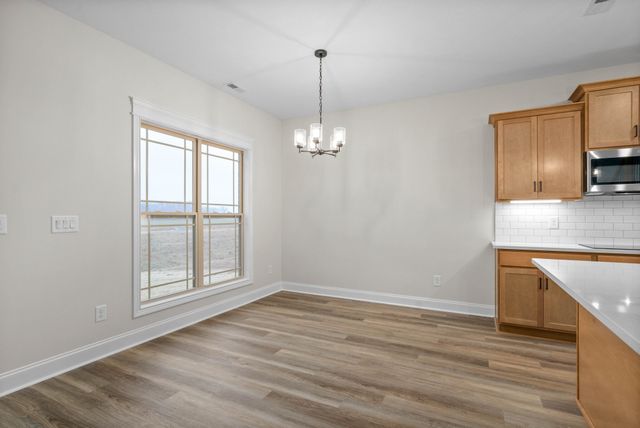 218 Harvest Moon Dr, Clarksville, TN 37043