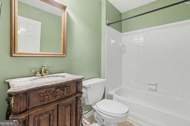 525 Cogburn Ridge Way, Alpharetta, GA 30004