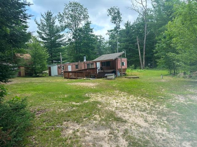 1197 Pineview Road, Harrison, MI 48625