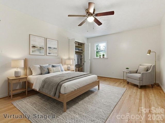 123 Castleton Lane, Hendersonville, NC 28791