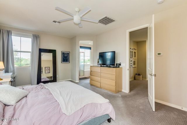 1942 S SYCAMORE Place, Chandler, AZ 85286