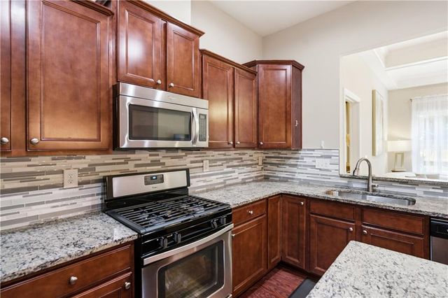 114 Bradford Drive, Atlanta, GA 30328