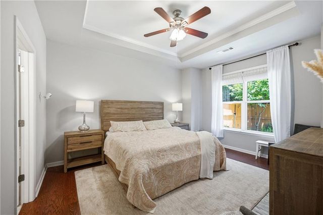 114 Bradford Drive, Atlanta, GA 30328