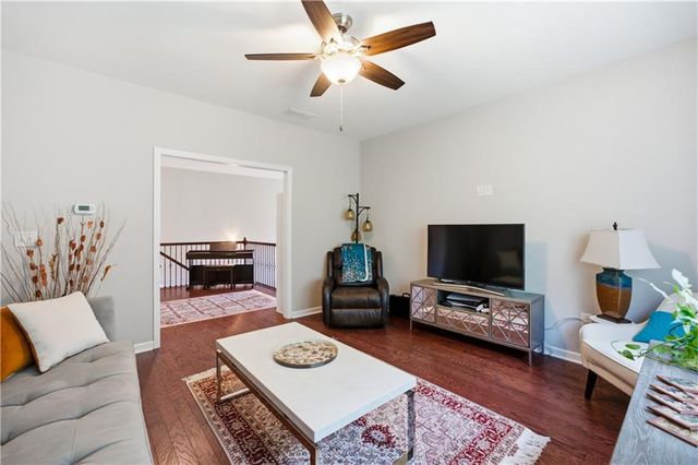 114 Bradford Drive, Atlanta, GA 30328