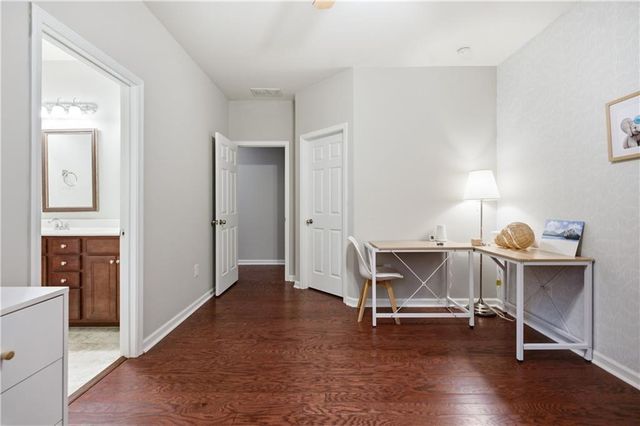 114 Bradford Drive, Atlanta, GA 30328